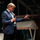 W dniach 8-10 października 2021 w Warszawie, odbyło się jedno z największych wolnościowych wydarzeń roku – Weekend Kapitalizmu. W konferencji udział wzięło ponad 320 uczestników, w tym członkowie zespołu Fundacji Wolności Gospodarczej. 