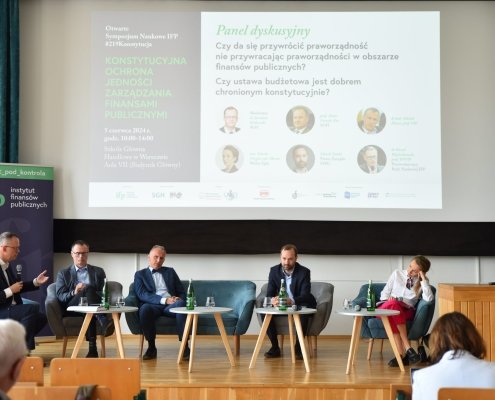 Bez jedności i przejrzystości finansów publicznych nie ma demokracji - mówili eksperci podczas pierwszego sympozjum naukowego Instytutu Finansów Publicznych pt. “Konstytucyjna ochrona jedności zarządzania finansami publicznymi”, które odbyło się w czerwcu w Warszawie.